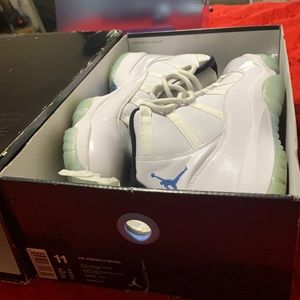 White air Jordan’s